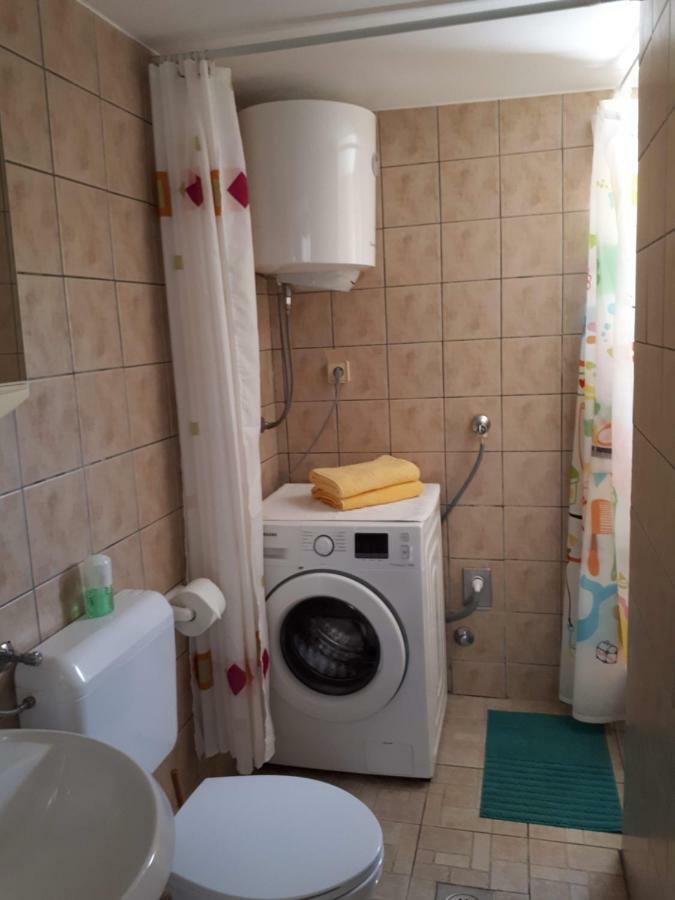 Apartments Marzic 帕格 外观 照片